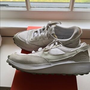 ✨NIKE Waffle 1972 Sneakers✨